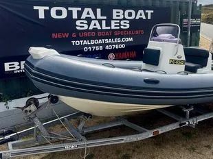 BRIG NAVIGATOR 570 + 115HP SUZUKI 4-STROKE OUTBOARD gebraucht - Foto 1