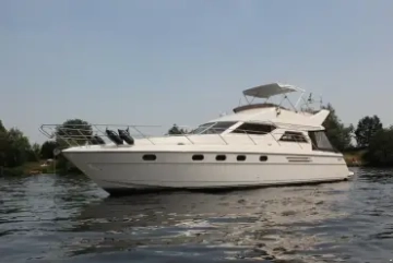 Princess Yachts 480 Flybridge used - photo 1