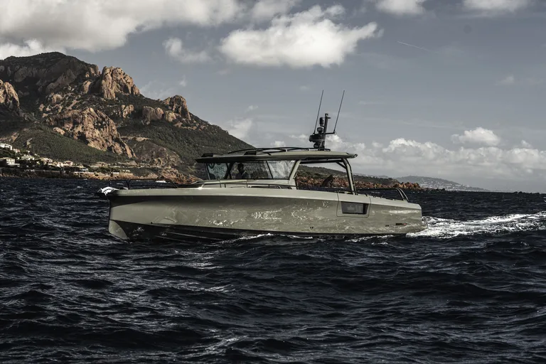 Brabus Marine Shadow 1500 Cross Top