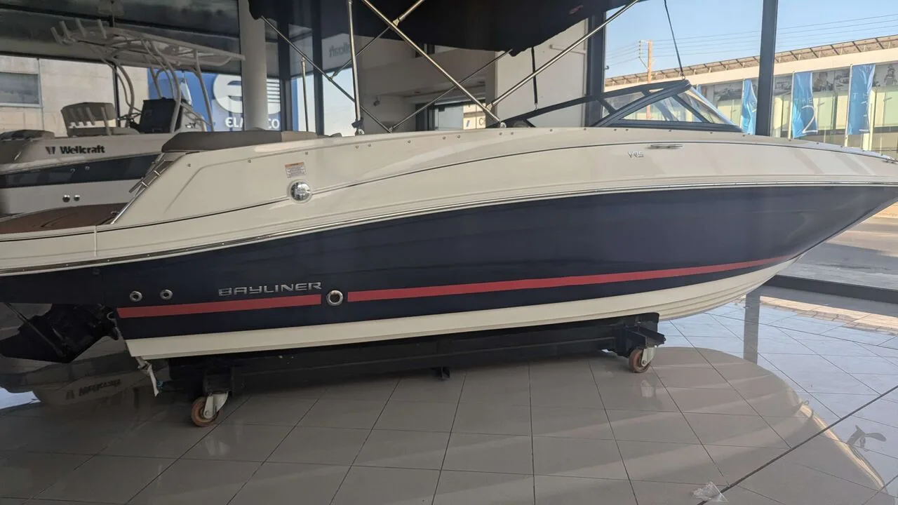 Bayliner VR5 E gebraucht - Foto 1