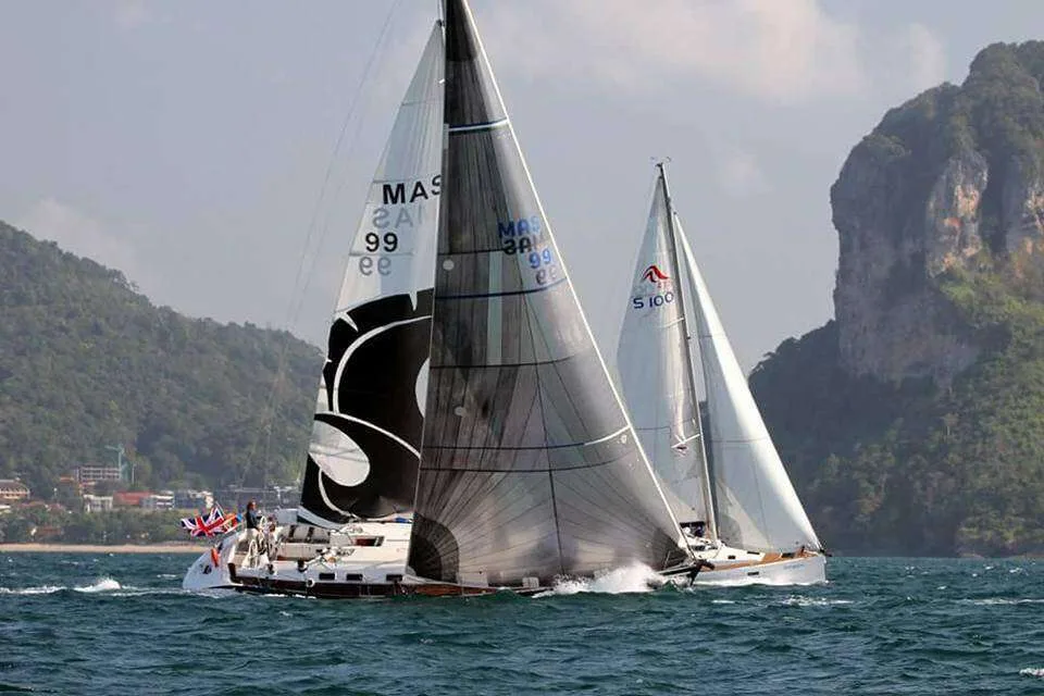 Beneteau FIRST 53F5 d'occasion - photo 1