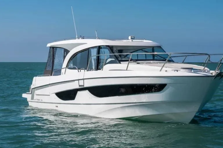 Beneteau Antares 11 OB d'occasion - photo 1