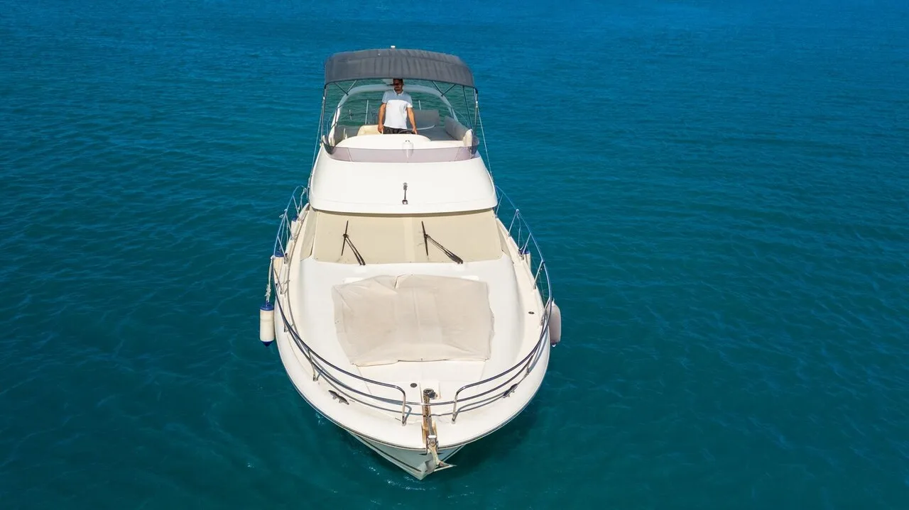 Prestige 42 used - photo 1