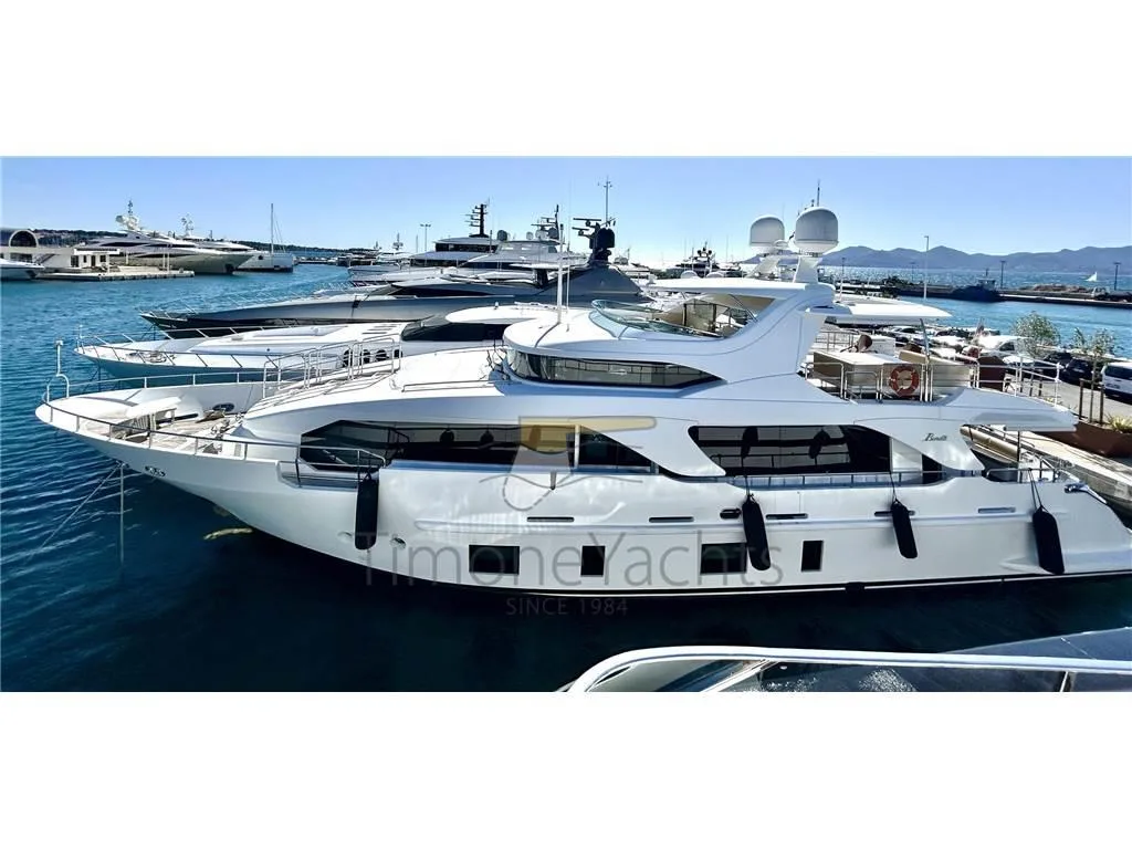 Benetti Delfino 93' usato - foto 1