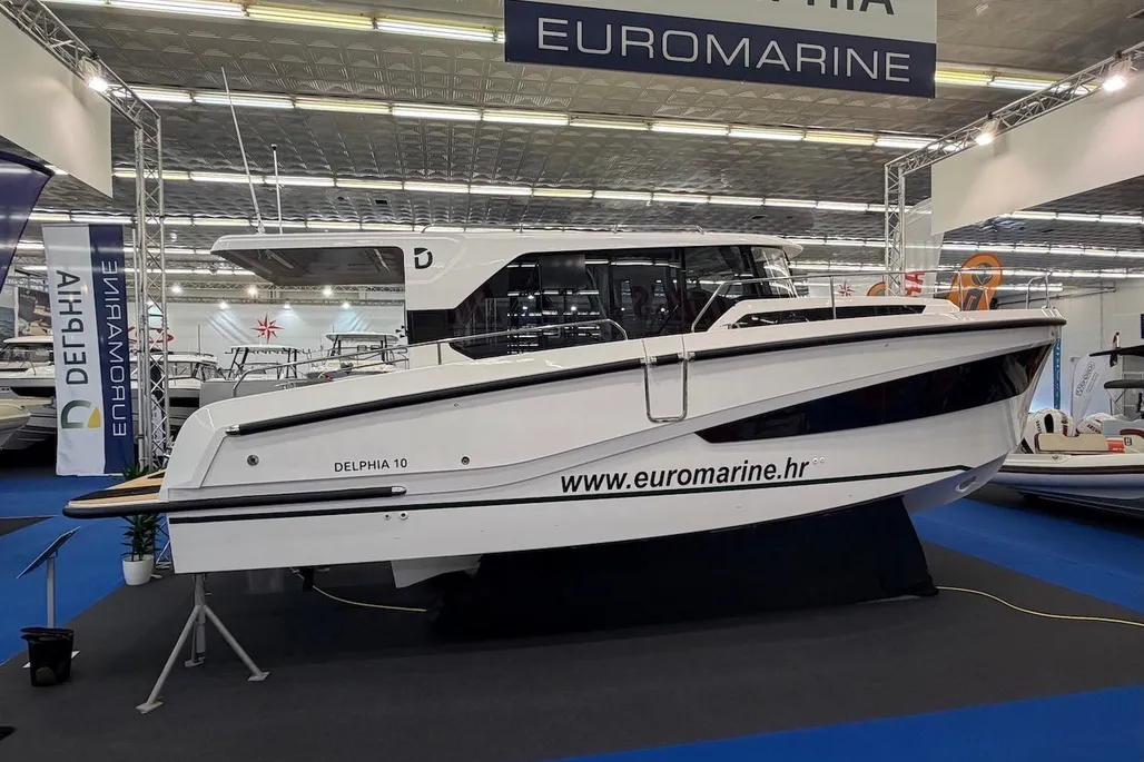 Delphia 10 sedan gebraucht - Foto 1