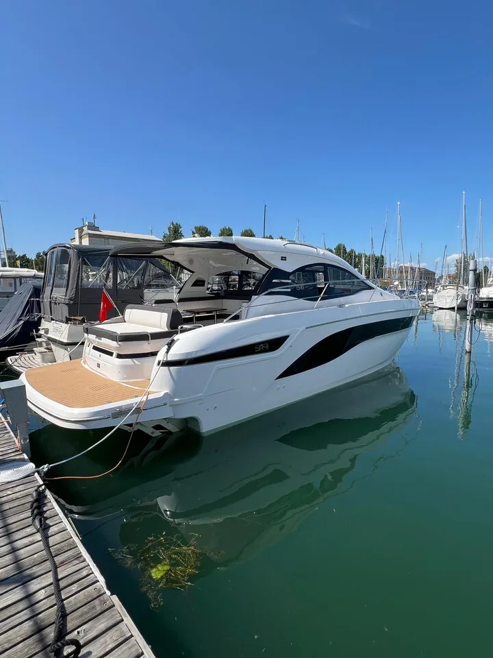 Bavaria Yachts SR 41 Hardtop gebraucht - Foto 1 Bavaria Yachts SR 41 Hardtop gebraucht - Foto 1