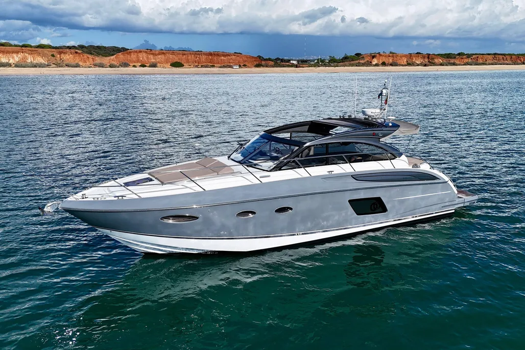 Princess Yachts V48 used - photo 1