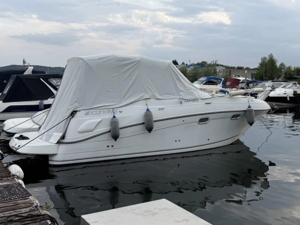 Four Winns 268 used - photo 1