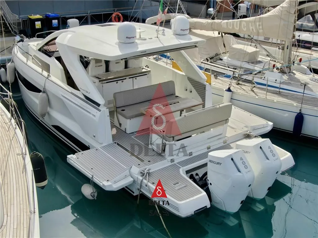 Jeanneau DB 37 OB gebraucht - Foto 1