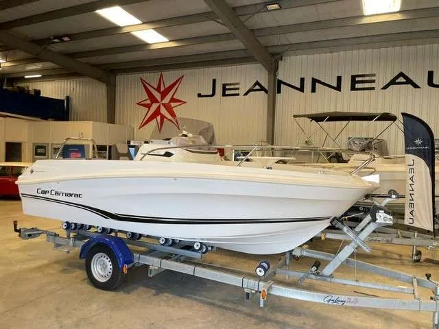 Jeanneau CAP CAMARAT 5.5 CC SÉRIE 2 gebraucht - Foto 1