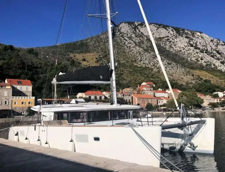 Lagoon 450 F gebraucht - Foto 1