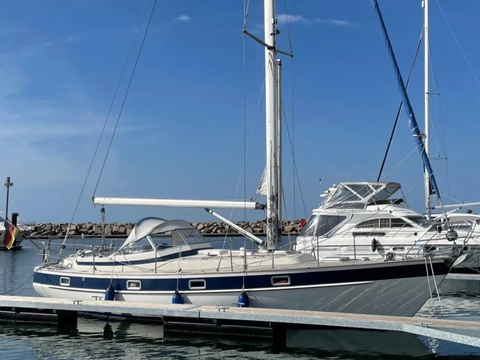 Hallberg-Rassy Hr 352 usato - foto 1
