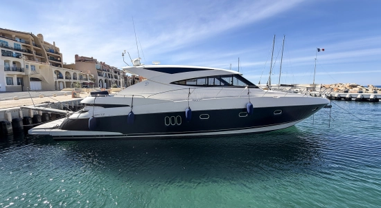 Riviera 5800 Sport Yacht used - photo 1