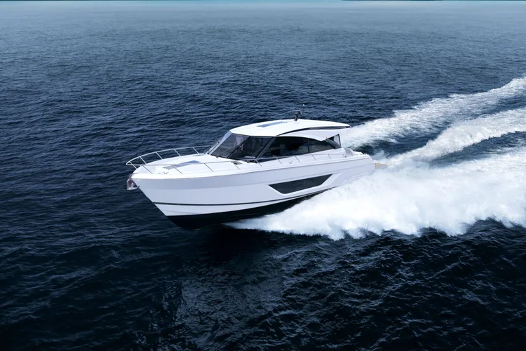 Maritimo S50 Sedan