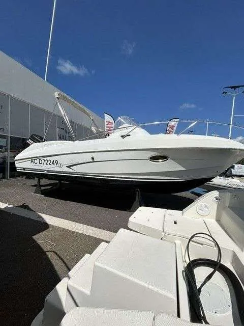 Beneteau FLYER 750 SUNDECK usato - foto 1