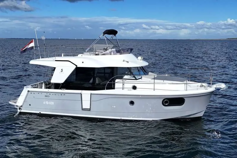 Beneteau SWIFT TRAWLER 30 d'occasion - photo 1