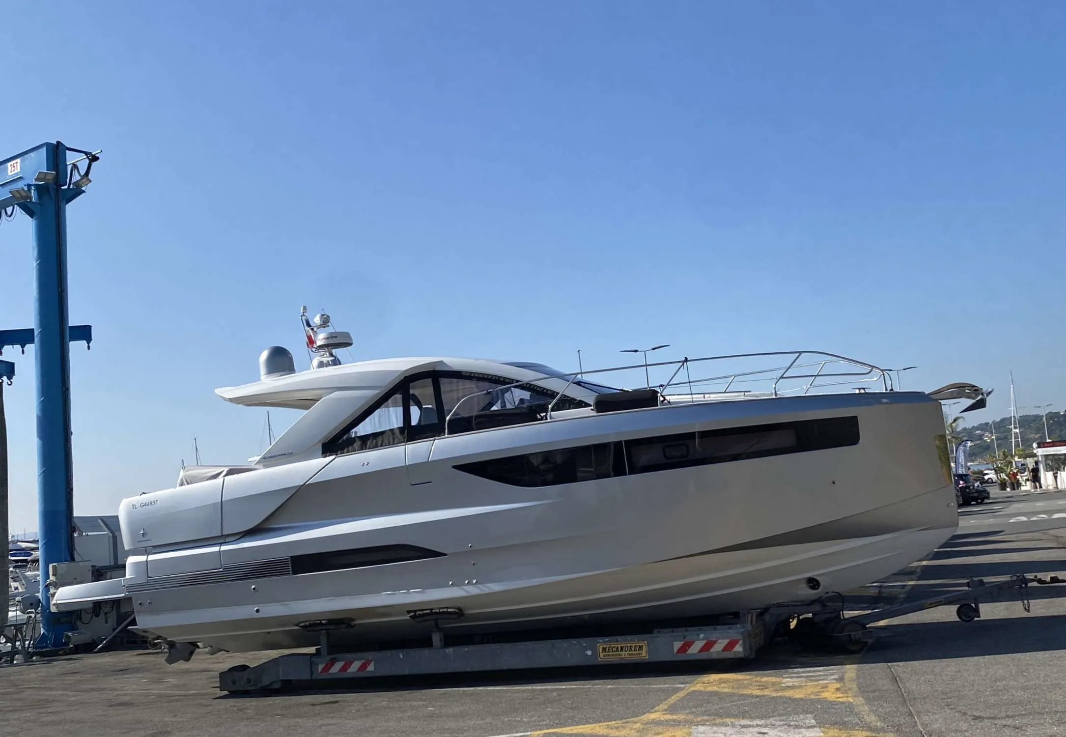 Jeanneau DB 43 IB gebraucht - Foto 1