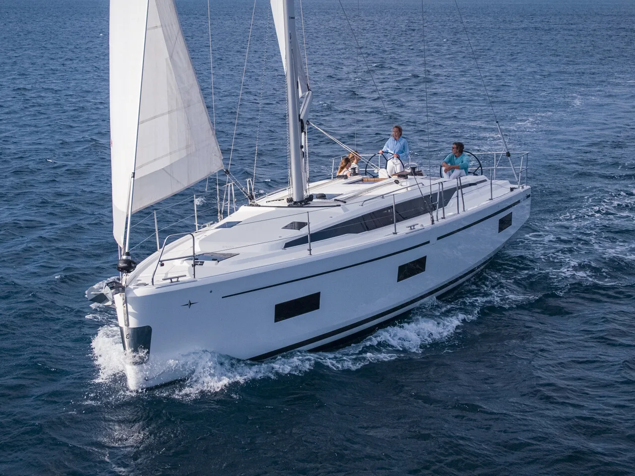 Bavaria Yachts C42 gebraucht - Foto 1