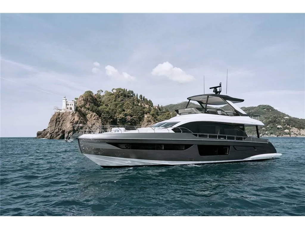 Azimut FLY 68 gebraucht - Foto 1