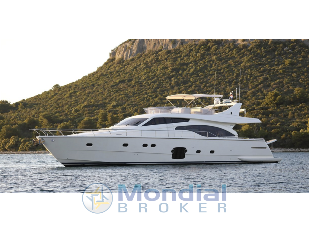 Ferretti Yachts 681 usato - foto 1
