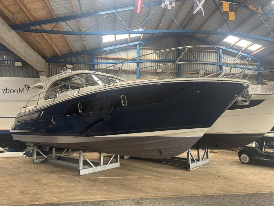 Marex 375 - 2 x Volvo Penta mit Joystick/ d'occasion - photo 1