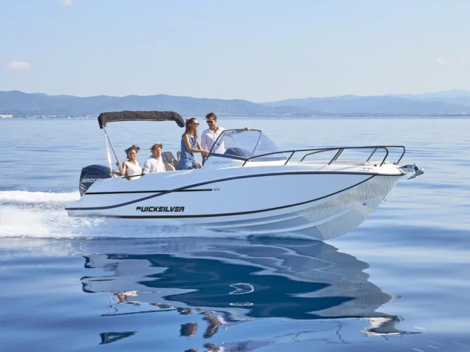 Quicksilver Activ 675 Sundeck gebraucht - Foto 1