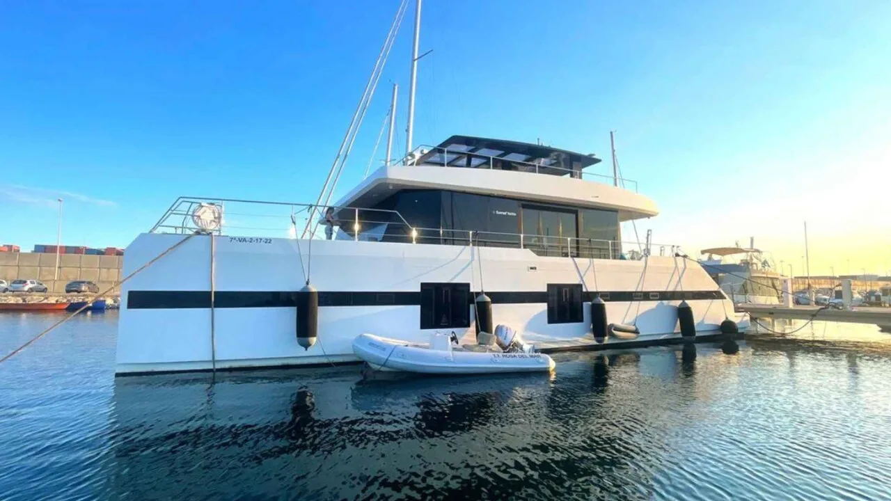 Sunreef Supreme 68 used - photo 1