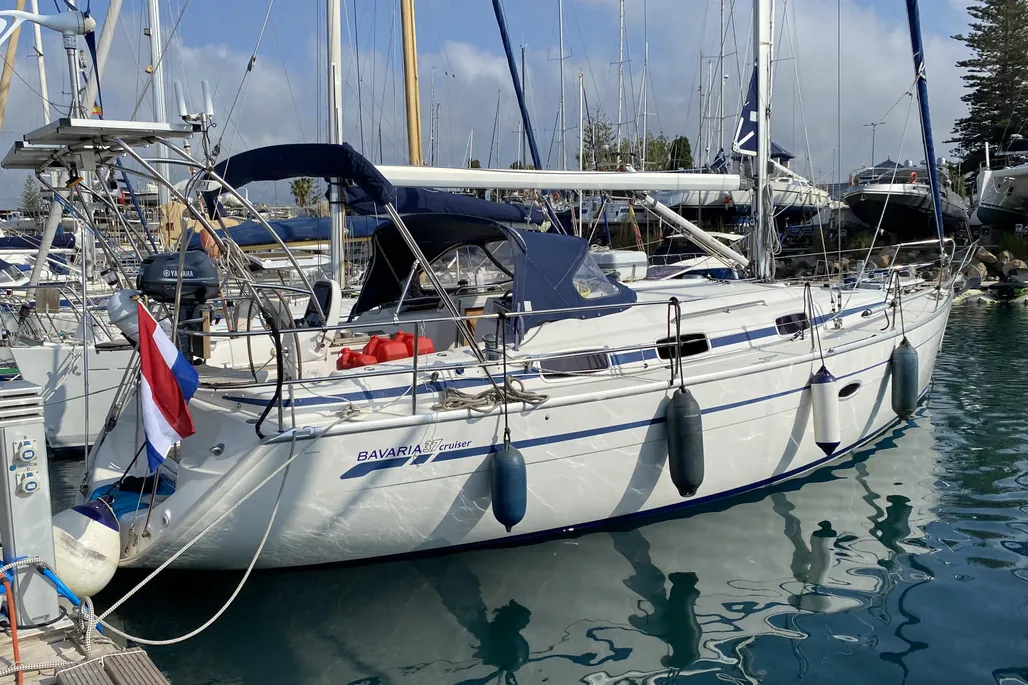 Bavaria Yachts Cruiser 37 gebraucht - Foto 1