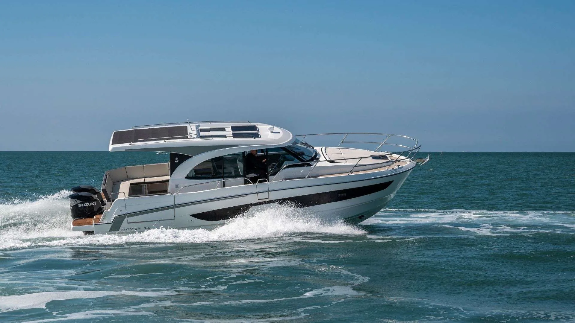 Beneteau ANTARES 11 V2 used - photo 1