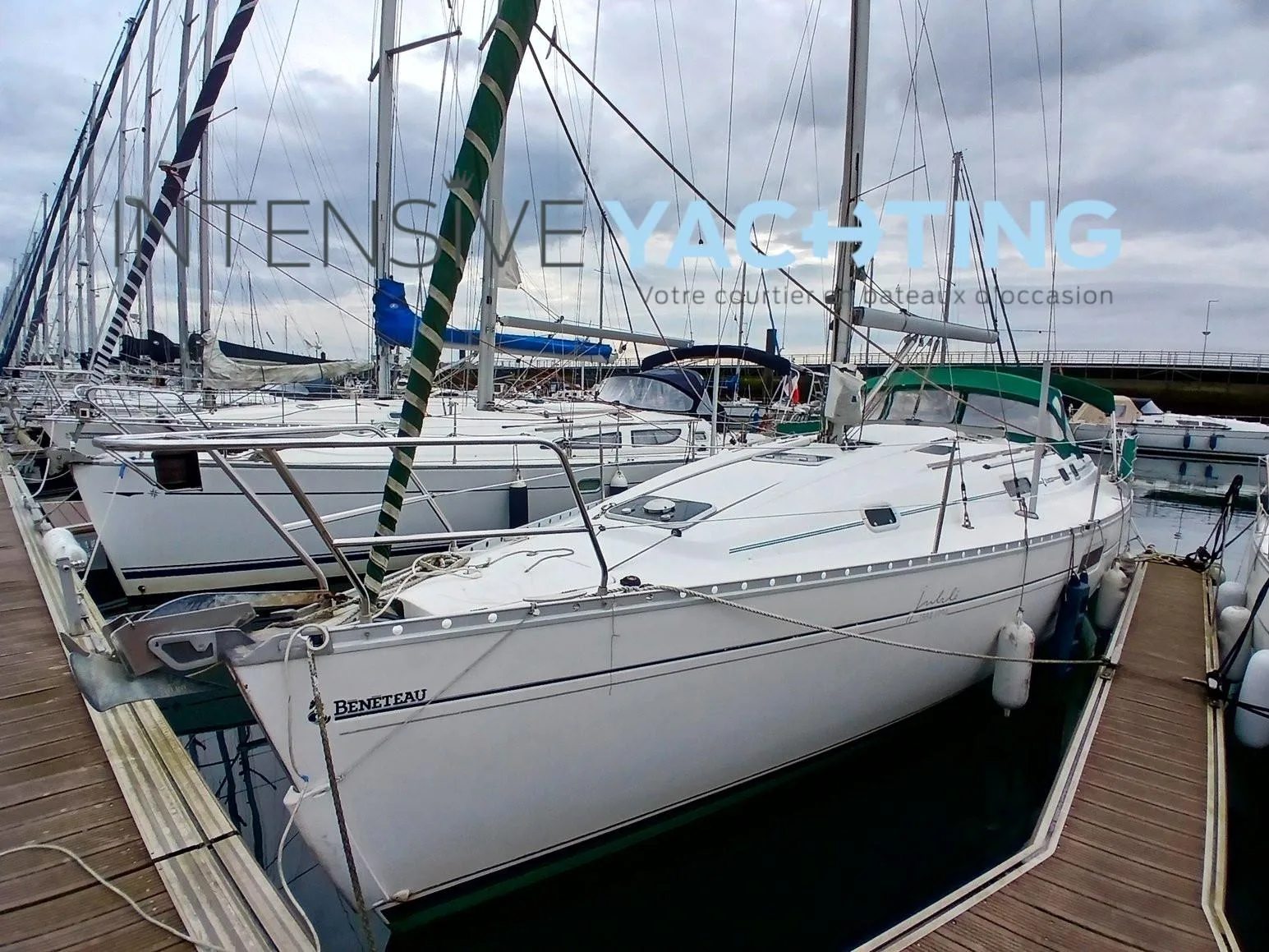 Beneteau Océanis 351 used - photo 1
