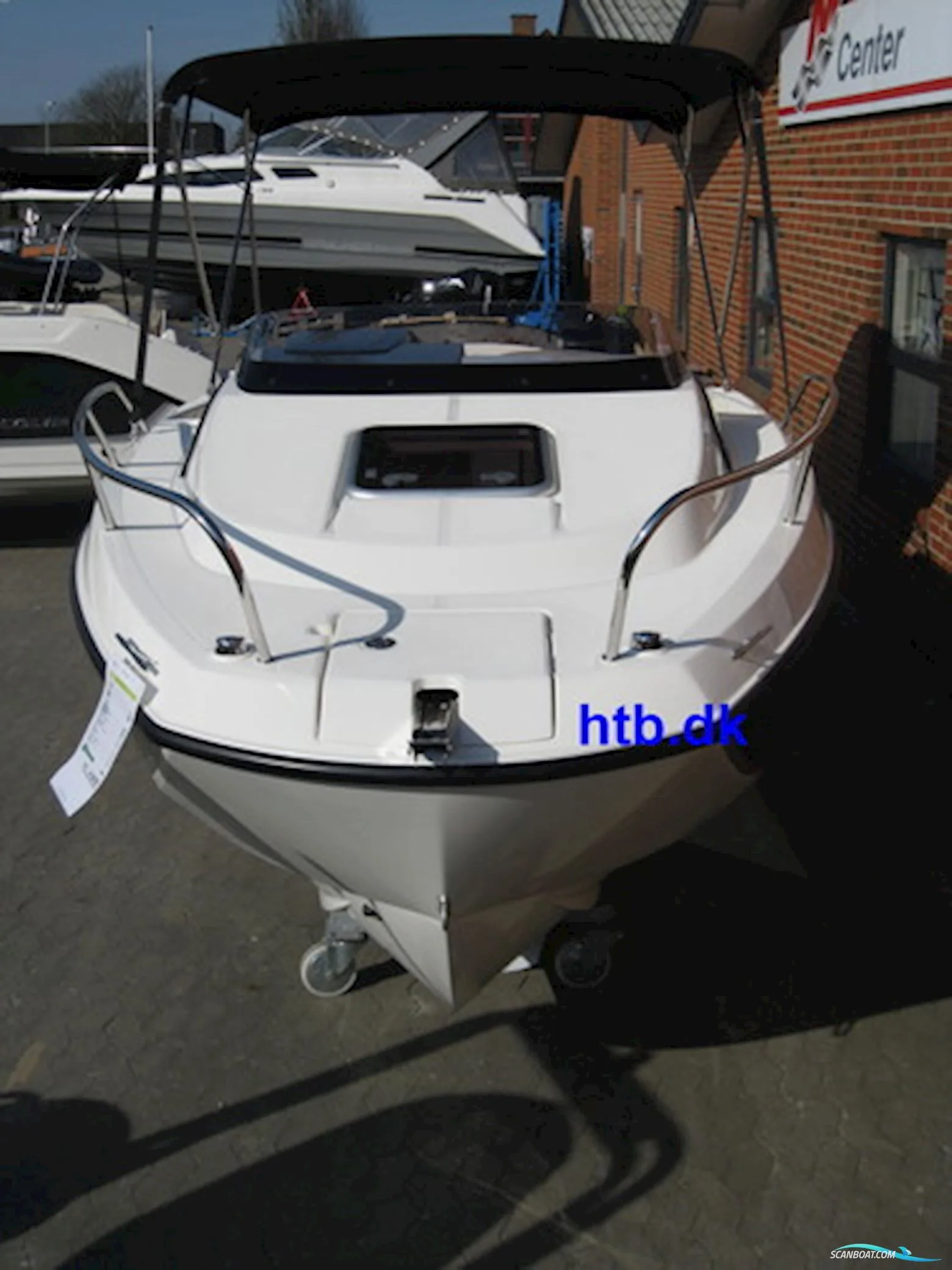 Quicksilver Activ 555 Cabin m/Mercury F80 hk Efi 4-Takt usato - foto 1