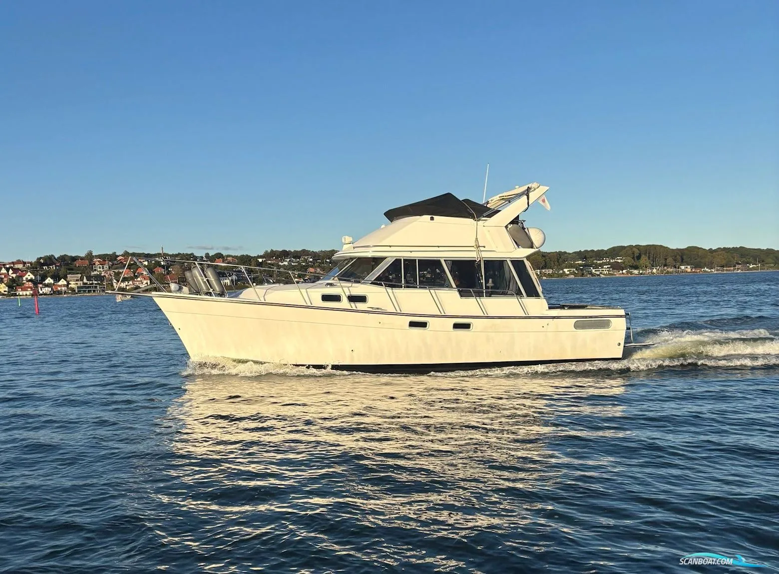 Bayliner 3288 Flybridge gebraucht - Foto 1