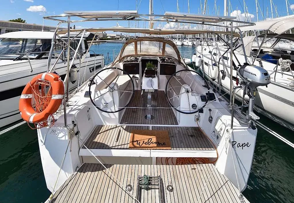 Dufour 350 GRAND LARGE used - photo 1