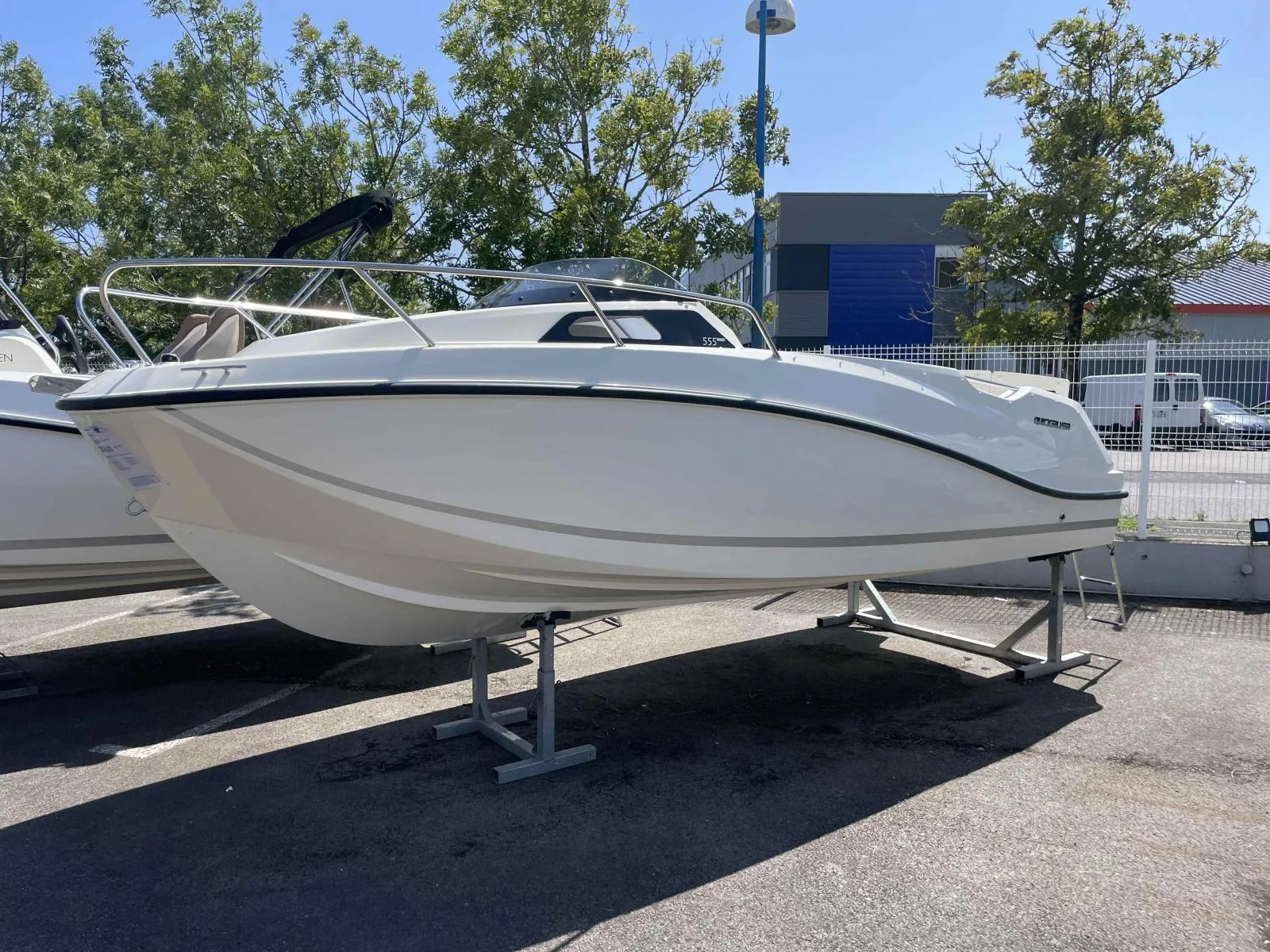 Quicksilver Activ 555 cabin d'occasion - photo 1