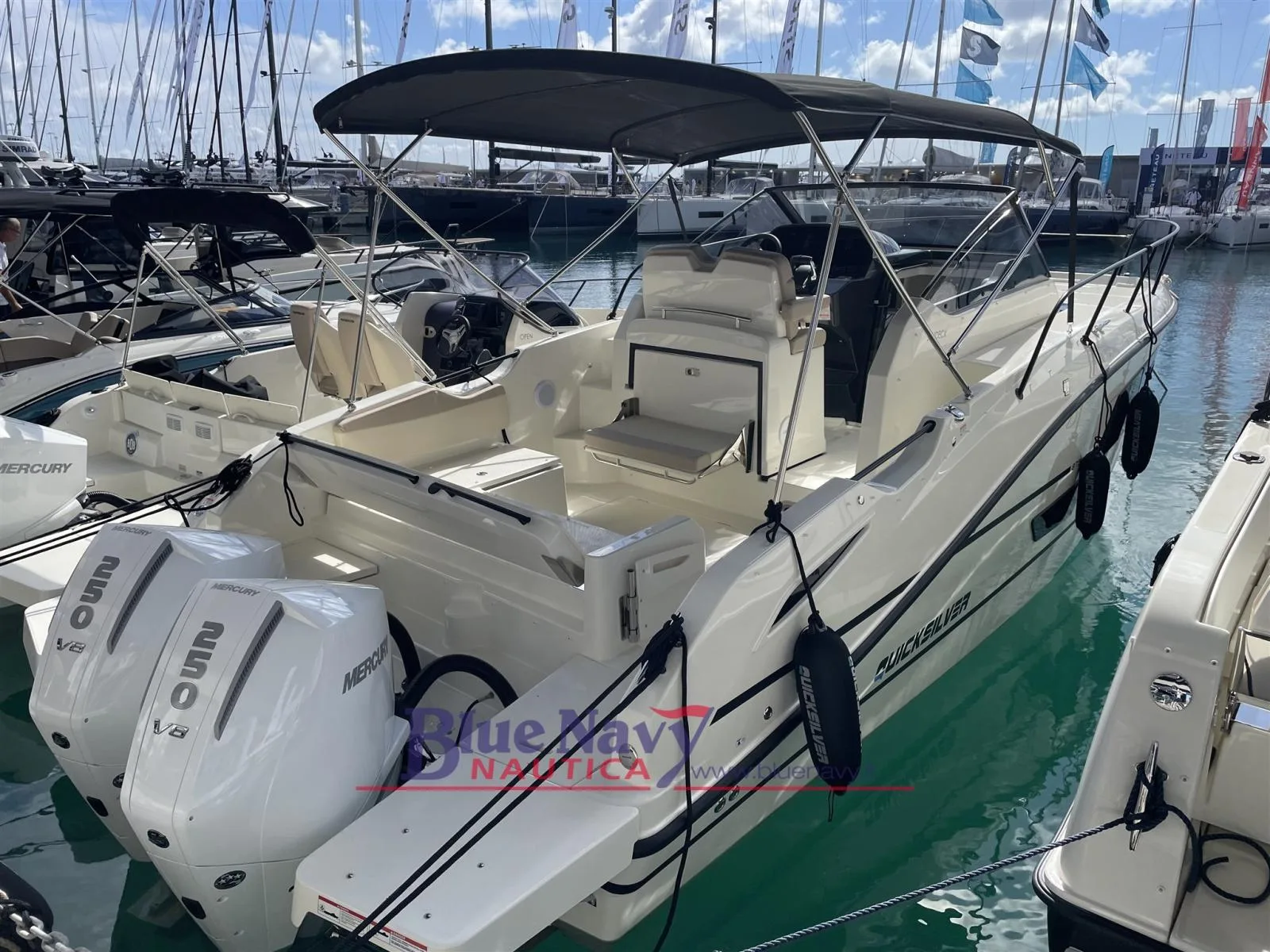 Quicksilver 875 Sundeck nuovo - foto 1