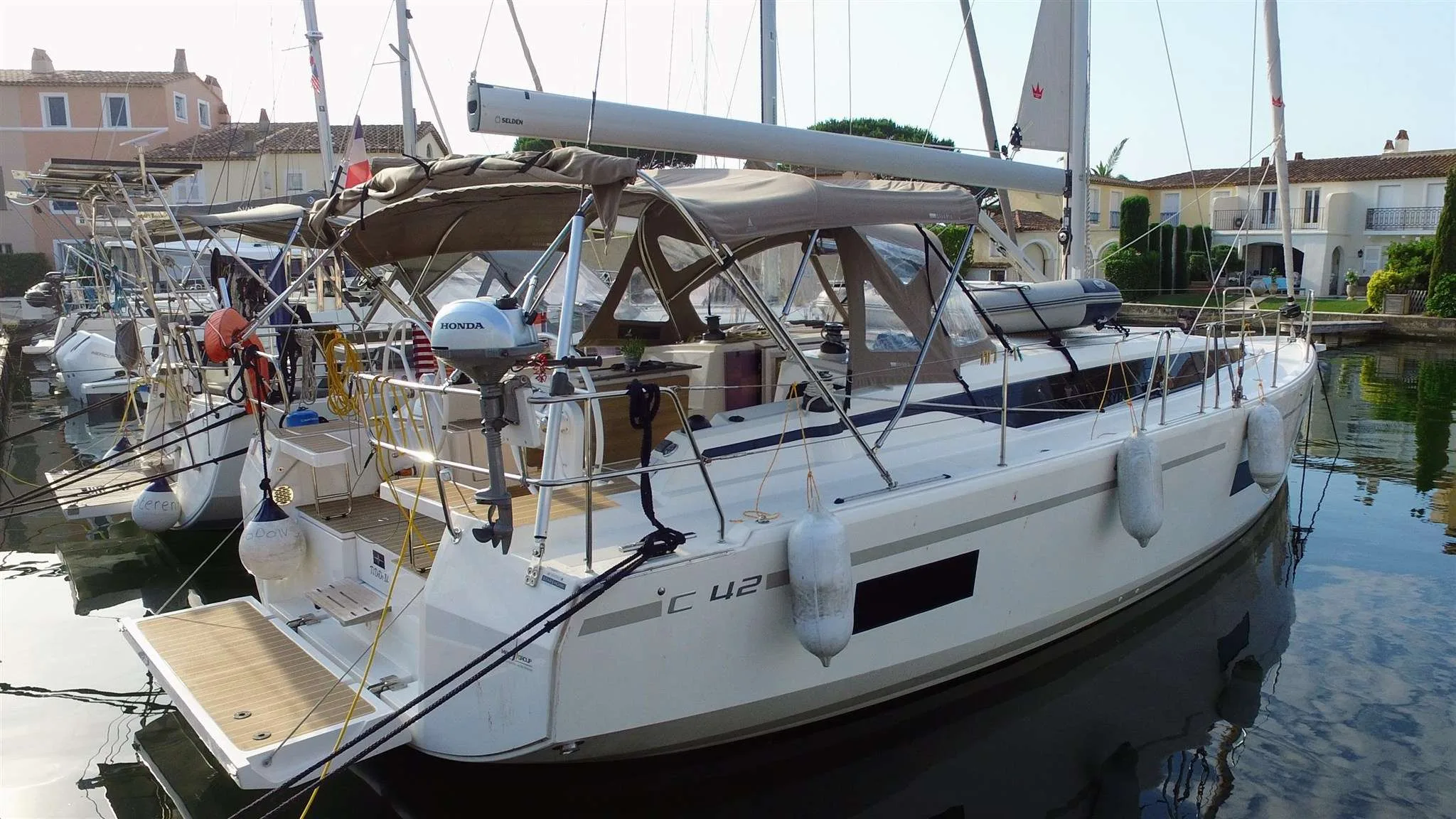 Bavaria Yachts C42 used - photo 1