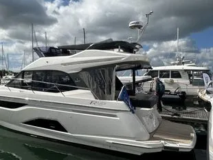 Bavaria Yachts R40 Fly used - photo 1