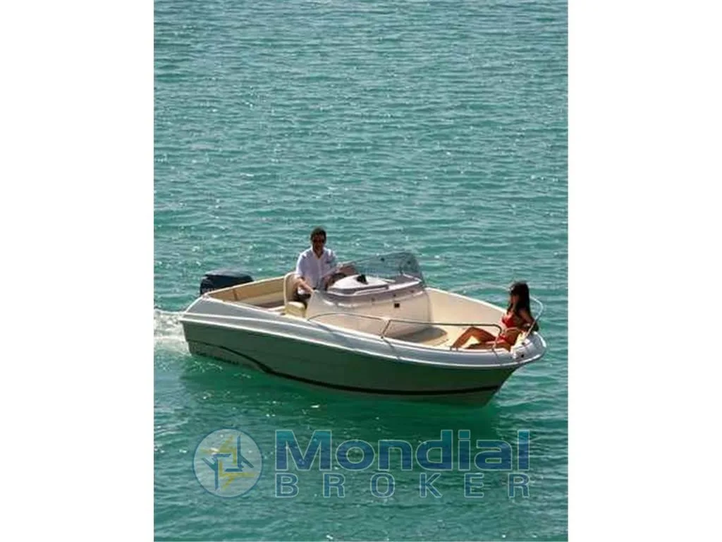 Jeanneau Cap camarat 5.5 cc serie 2 usato - foto 1 Jeanneau Cap camarat 5.5 cc serie 2 usato - foto 1