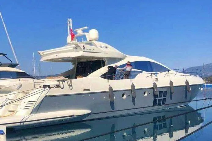 Azimut 86 S gebraucht - Foto 1