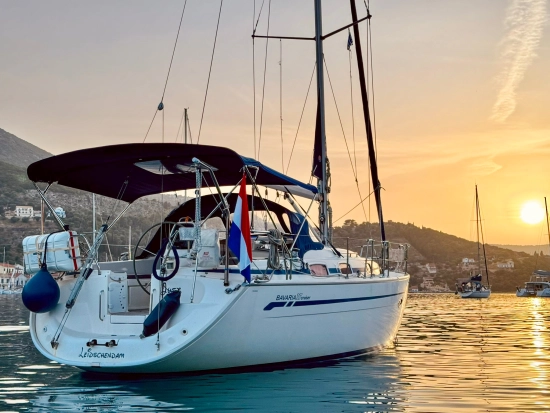 Bavaria Yachts 37 Cruiser used - photo 1