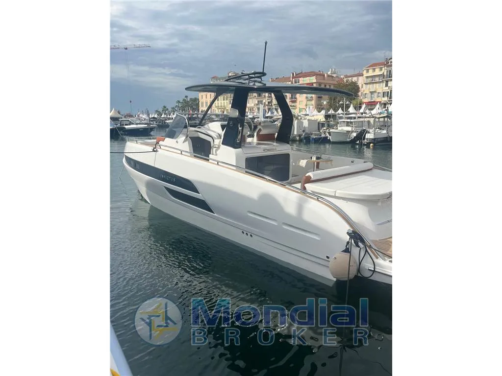 Invictus GT 320 Vouge White used - photo 1