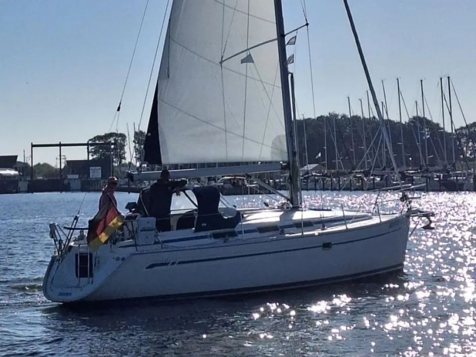 Bavaria Yachts 34 Cruiser used - photo 1