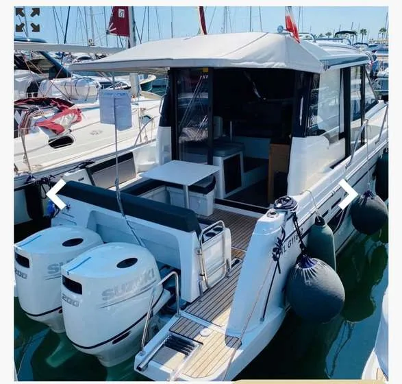 Jeanneau MERRY FISHER 895 OFFSHORE used - photo 1