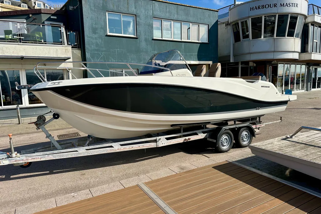 Quicksilver Activ 675 Open used - photo 1