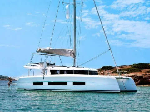 Cervetti 48 Sail used - photo 1