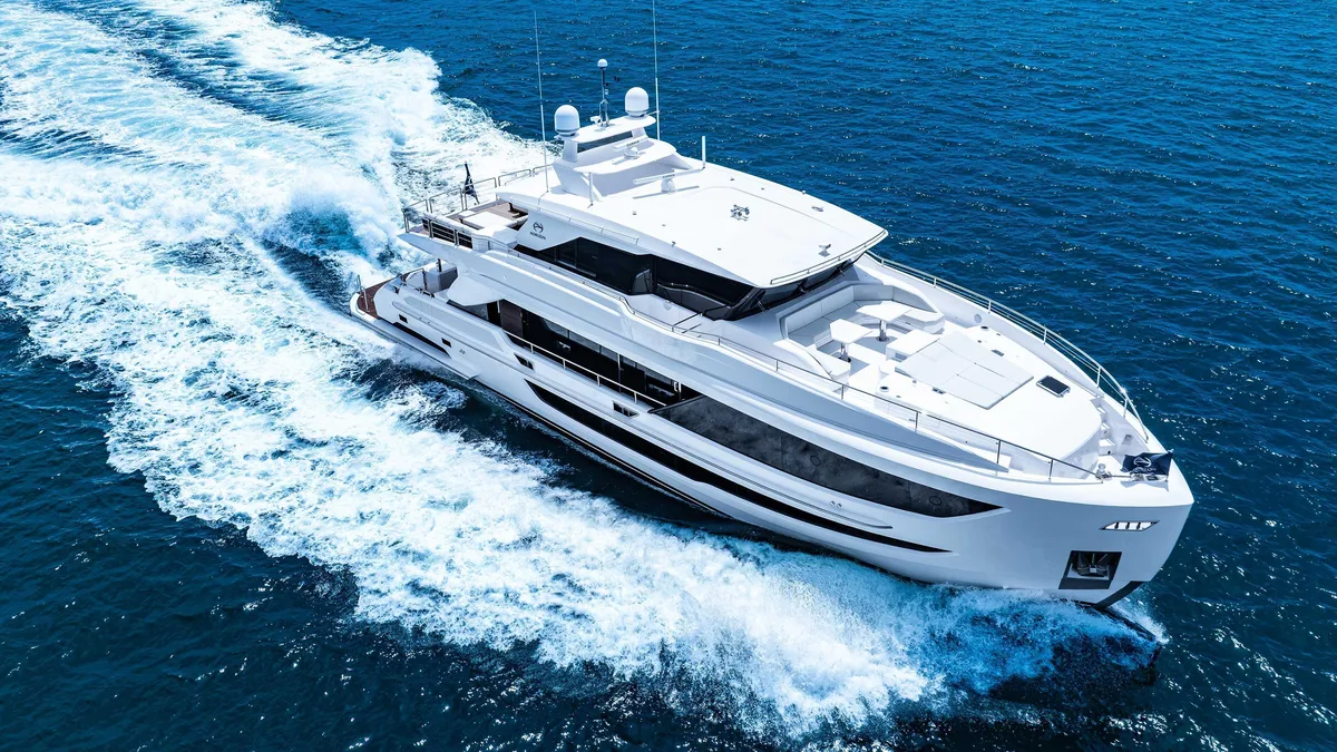 Horizon FD90 Skylounge — 1
