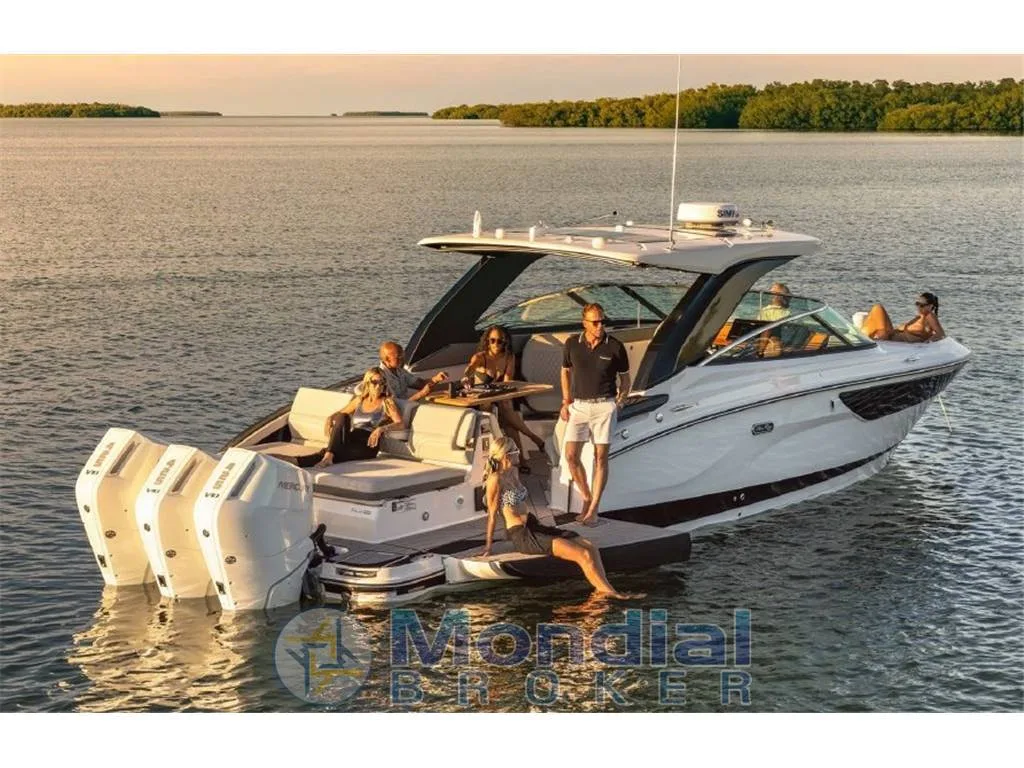 Sea Ray SLX® 360 Outboard used - photo 1