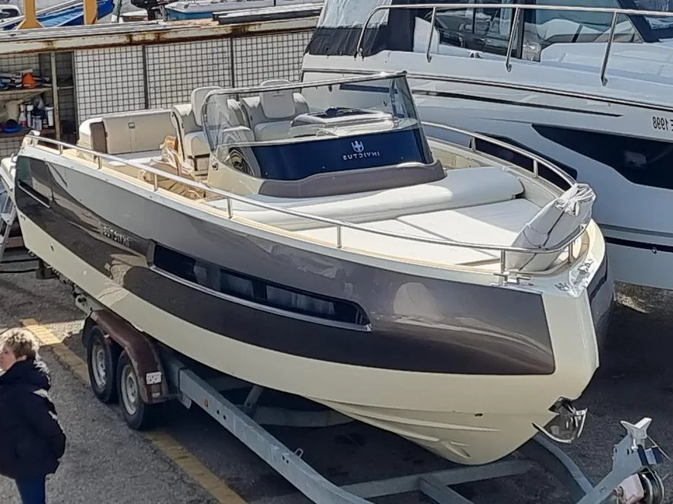 Invictus 280 GT used - photo 1