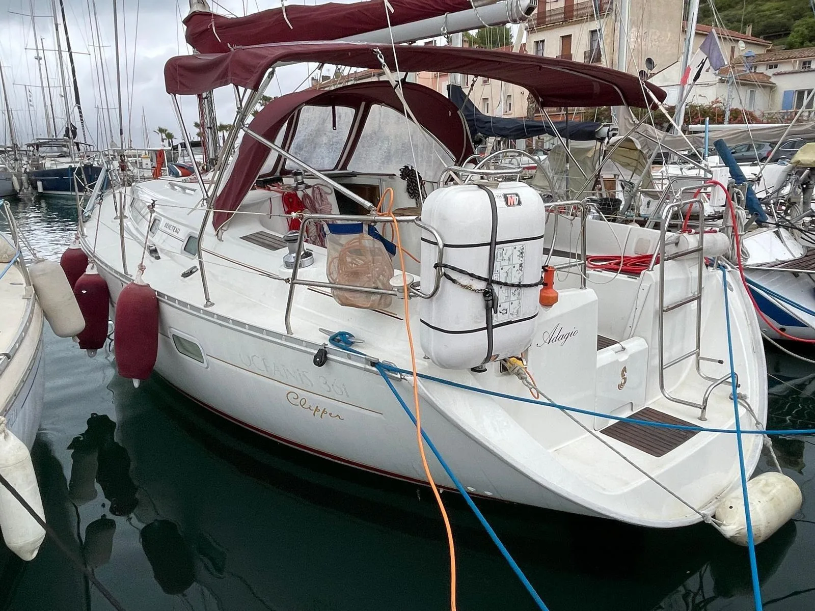 Beneteau Oceanis 361 used - photo 1