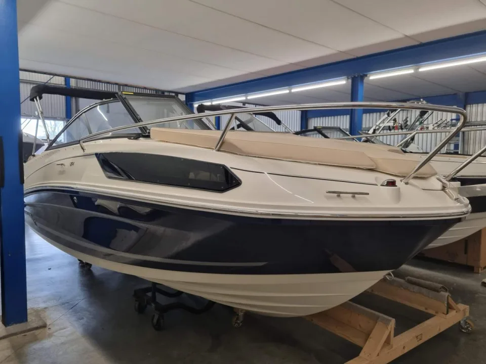 Bayliner VR5 Cuddy Europe gebraucht - Foto 1